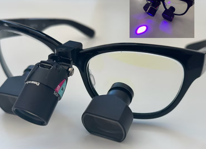 REVEAL® Visiomedical Lupenbrille mit Fluoreszenz-Technologie